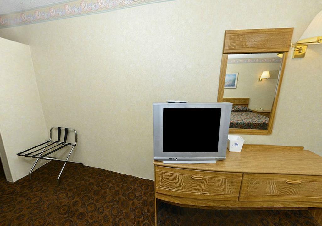 America'S Best Value Inn ステーツビル エクステリア 写真